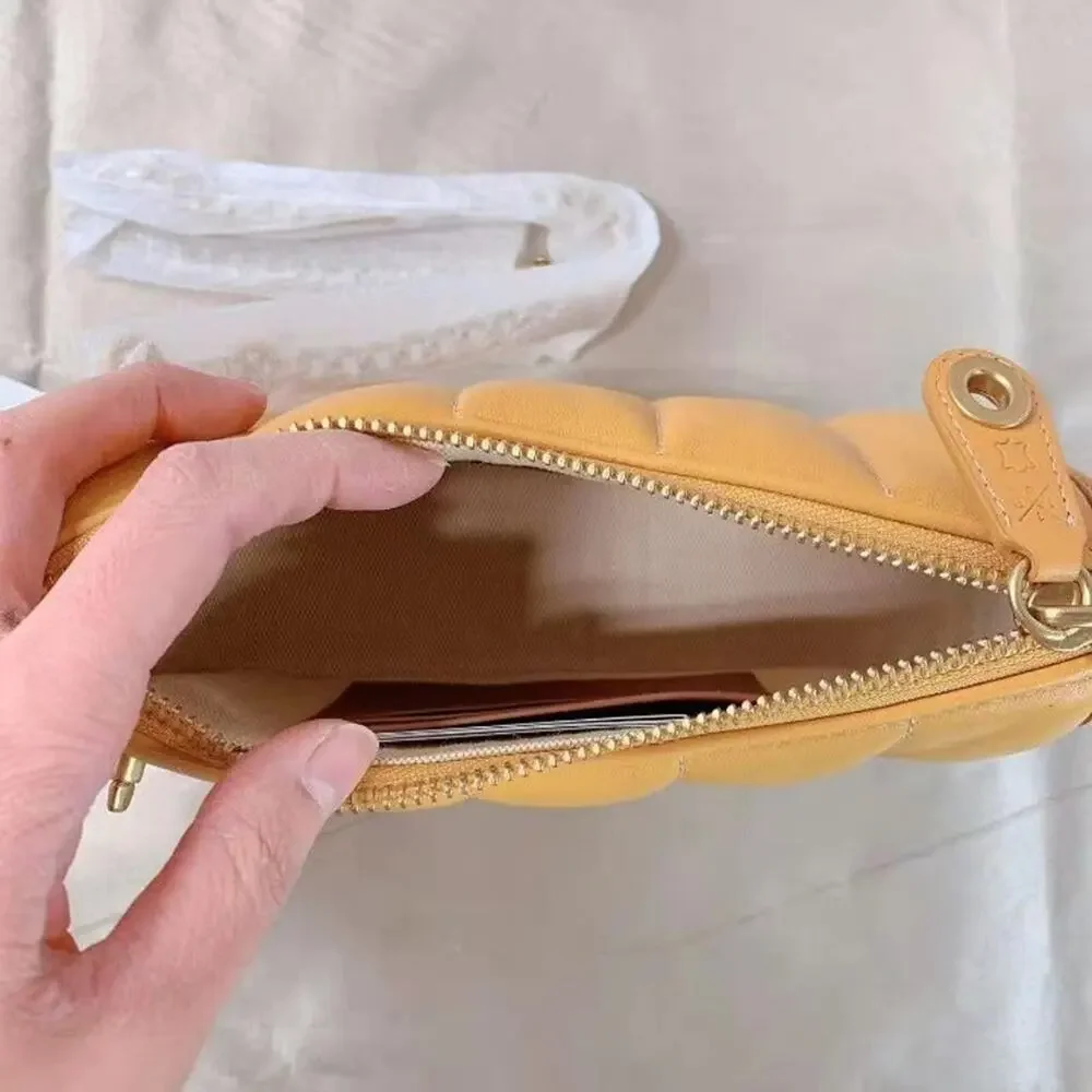Coach C3490 Swinger 20 With Quilting In Brass/Buttercup